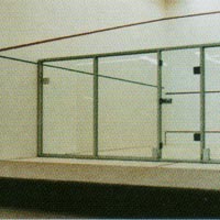 Racquetball, handball and squash court glass walls